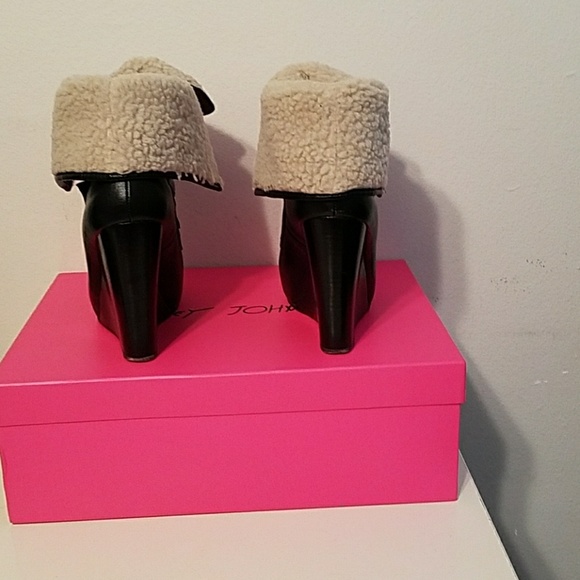 Betsey Johnson Ryderrr Wedge Boots Size 8.5 - Picture 5 of 8